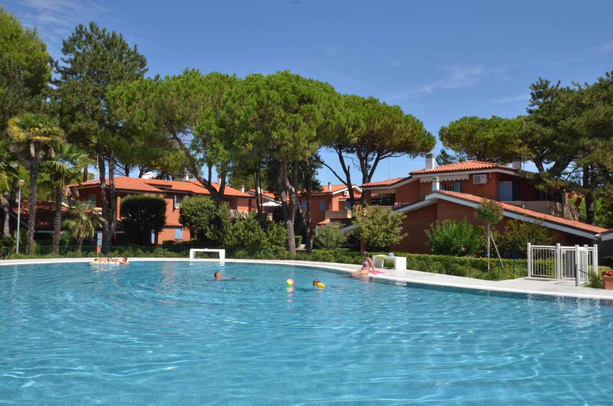 Villaggio Euro Residence Club Bibione Buitenkant foto