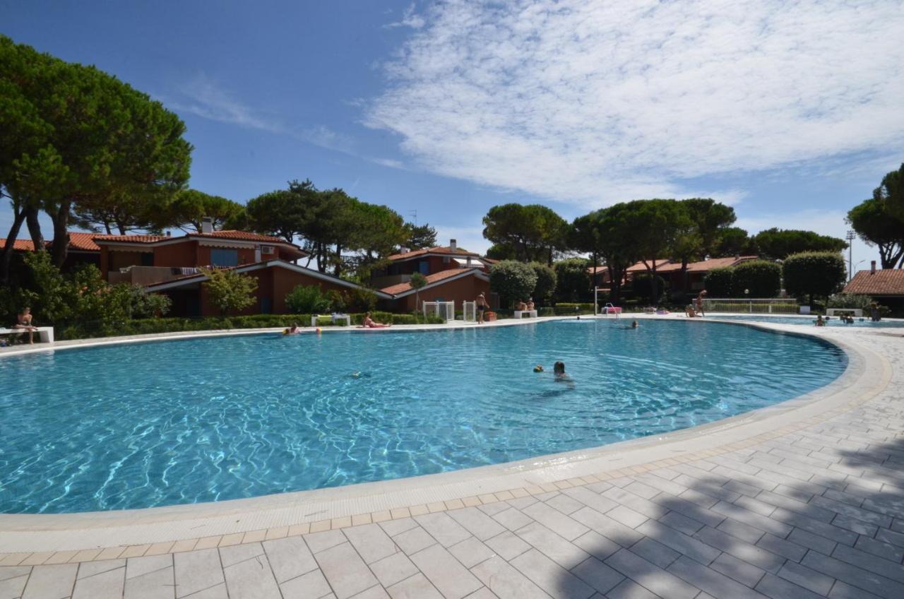 Villaggio Euro Residence Club Bibione Buitenkant foto